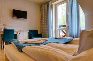 Отель Hotel Krakus Стегна Двухместный номер с 2 отдельными кроватями-3